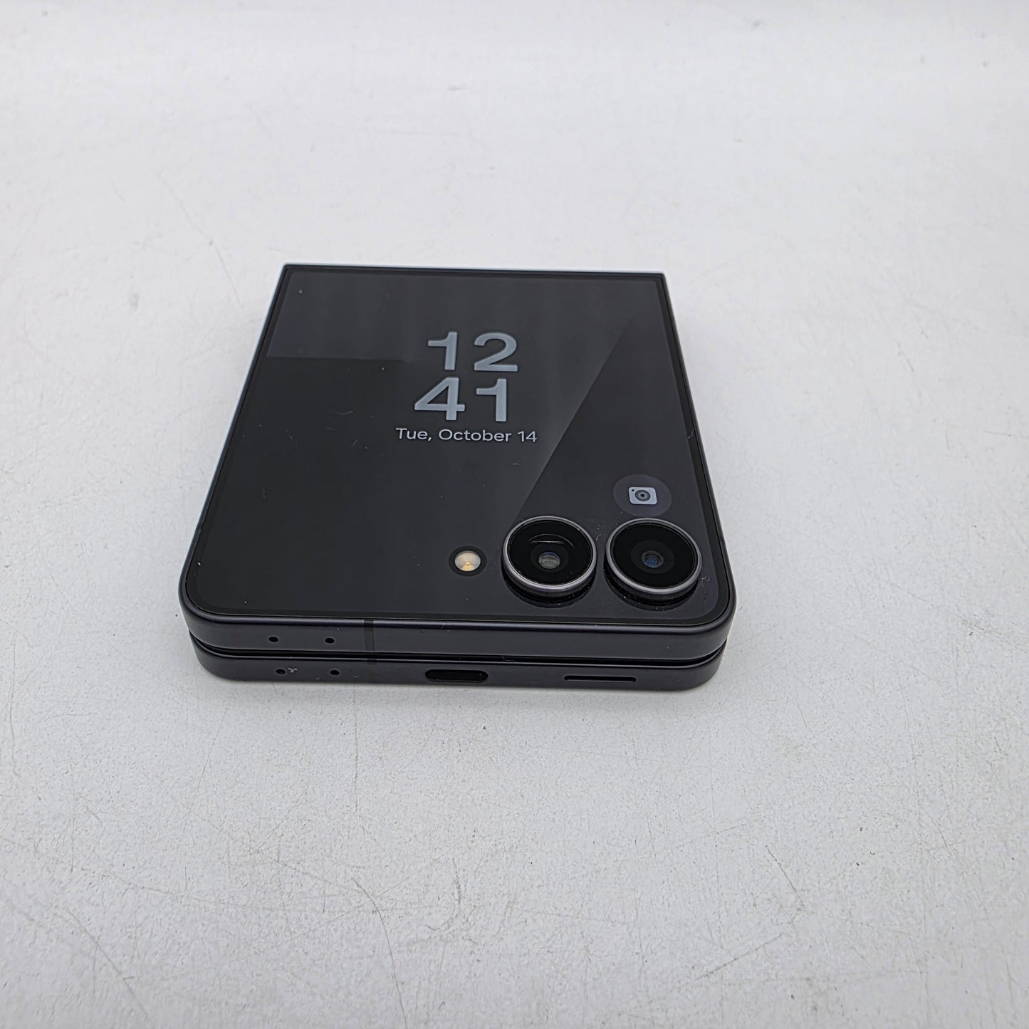 Unlocked Samsung Galaxy Z Flip 7 12GB RAM 512GB SM-F766U1 Absolute Black