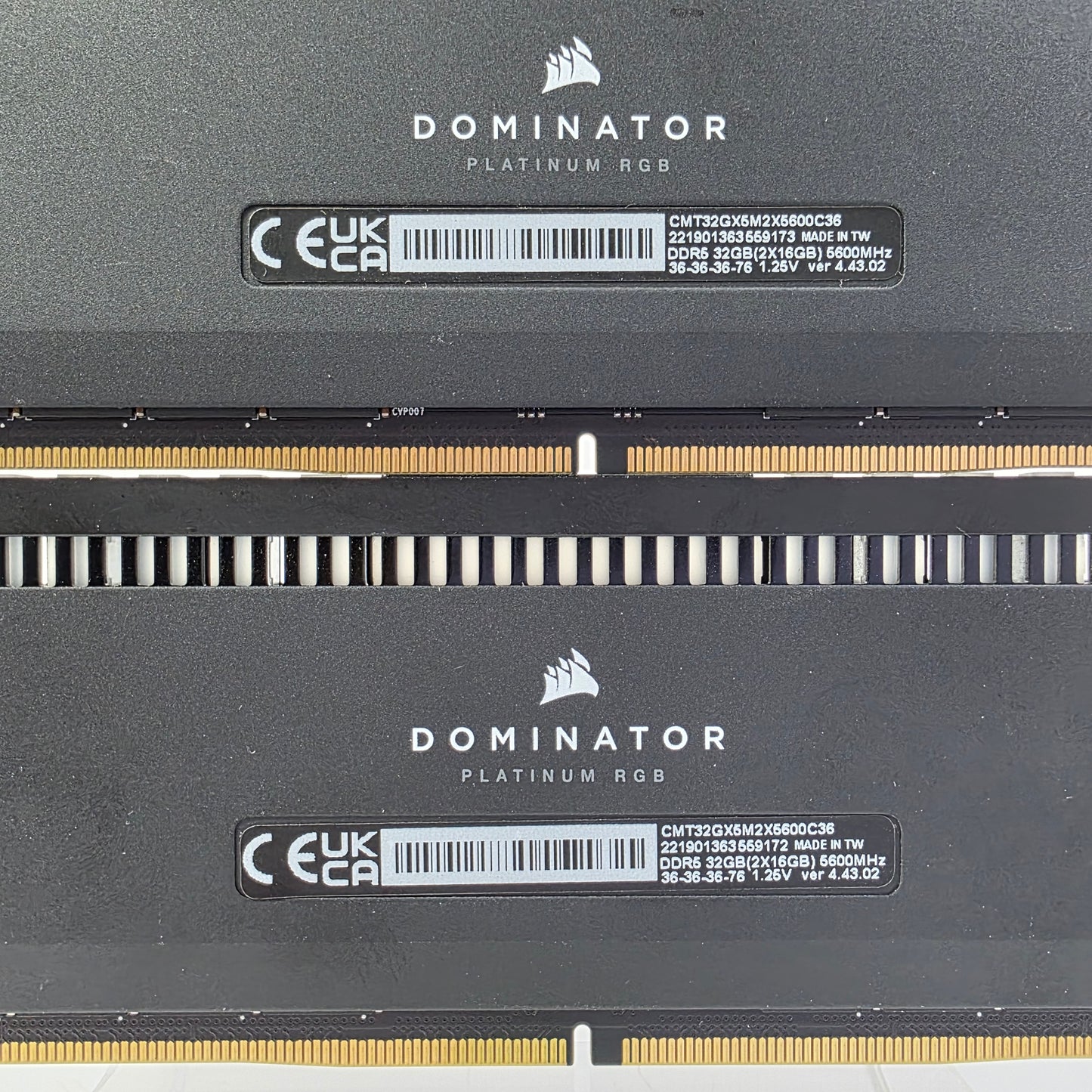 Corsair Dominator Platinum RGB 32GB (2x16GB) RAM DDR5 5600MHz CMT32GX5M2X5600C36