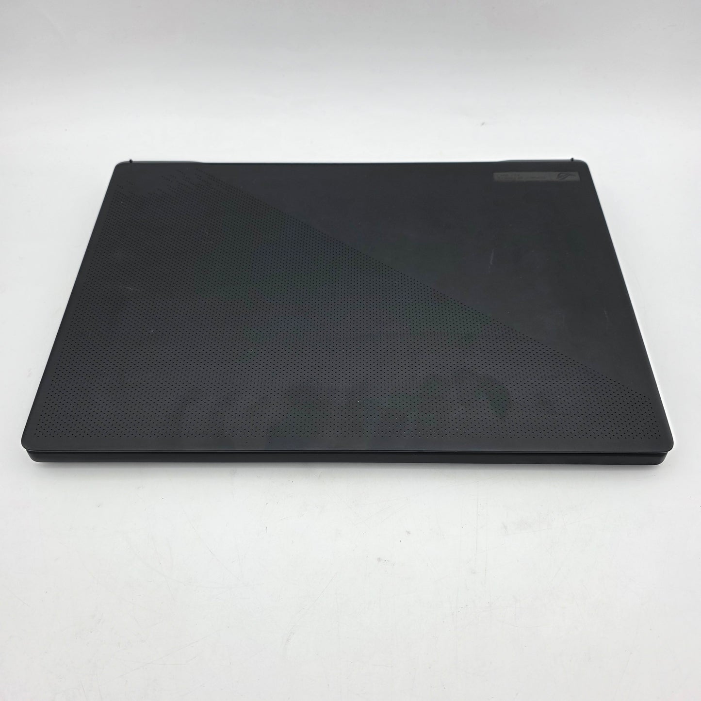 Asus ROG Zephyrus M16 GU603Z 16" i9-12900H 2.5GHz 16GB RAM 1TB SSD