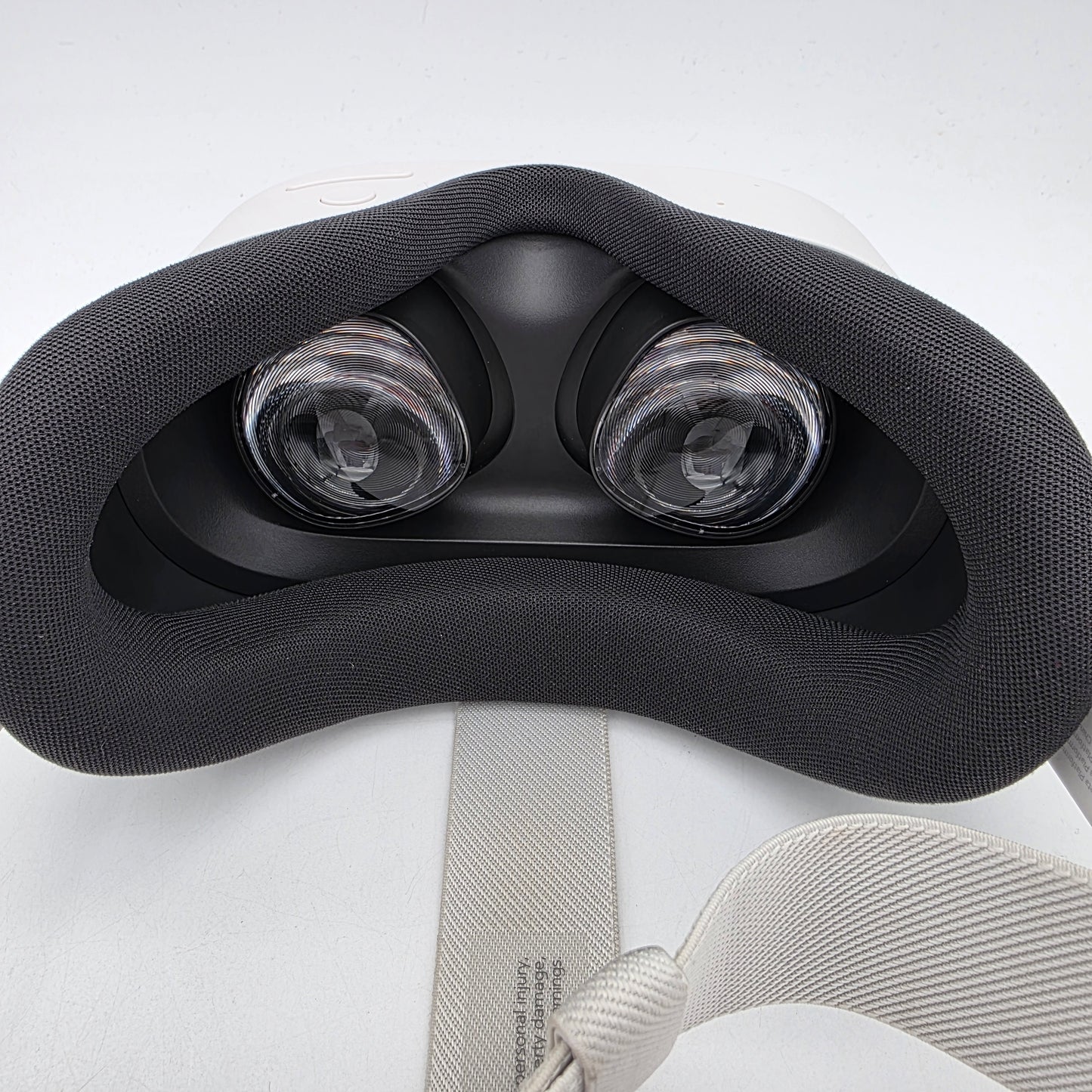 Meta Quest 3S 128GB Standalone All-in-One VR Headset P97