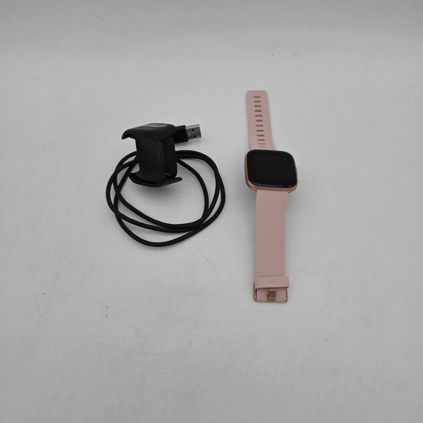 FitBit Versa 2  Activity Tracker FB507