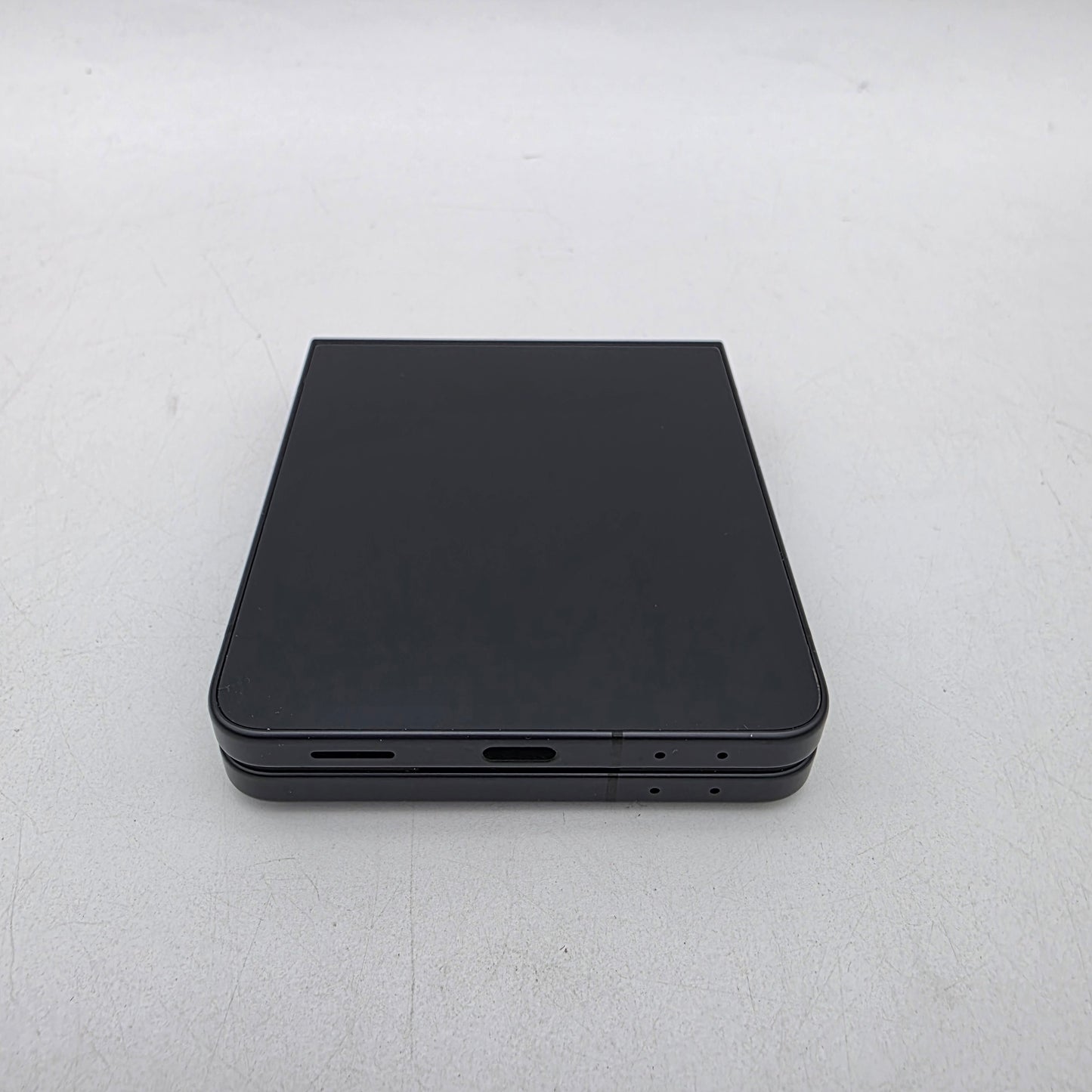 Unlocked Samsung Galaxy Z Flip 7 12GB RAM 512GB SM-F766U1 Absolute Black