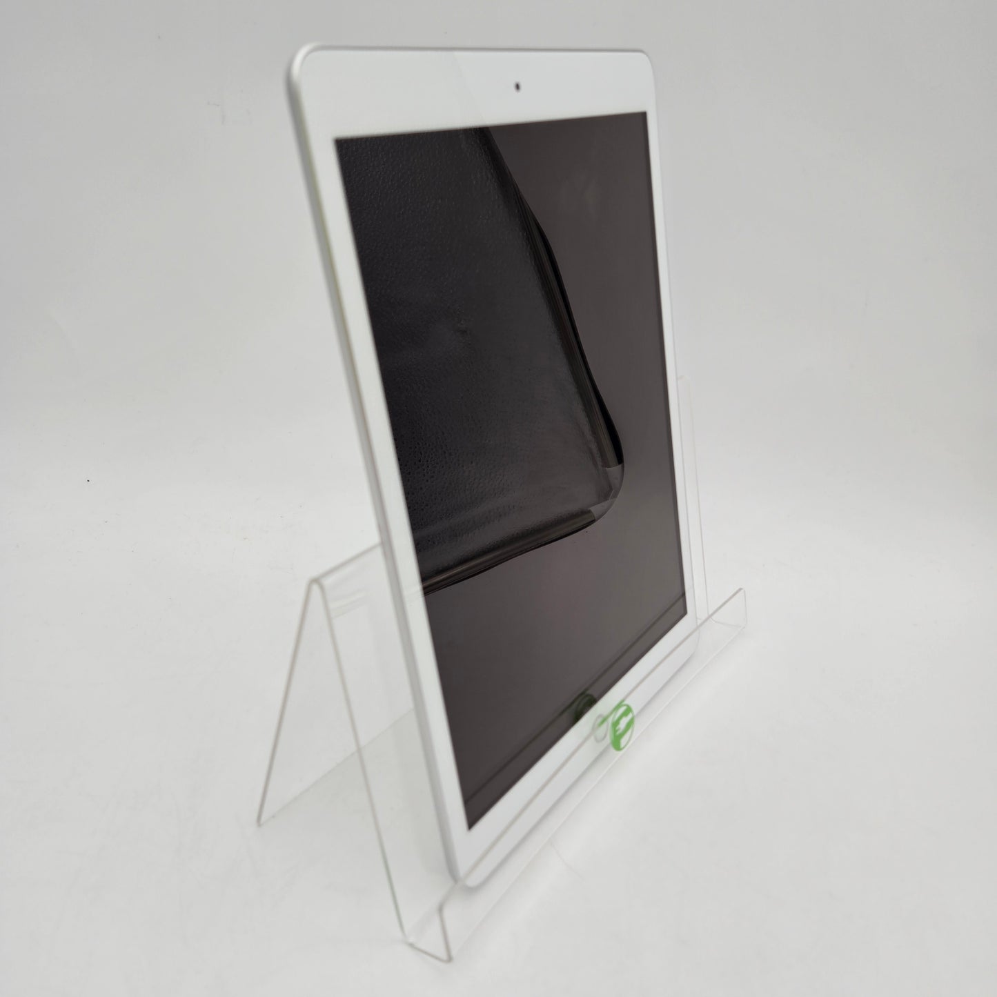 WiFi Only Apple iPad 8th Gen 32GB 17.6.1 Gold A2270