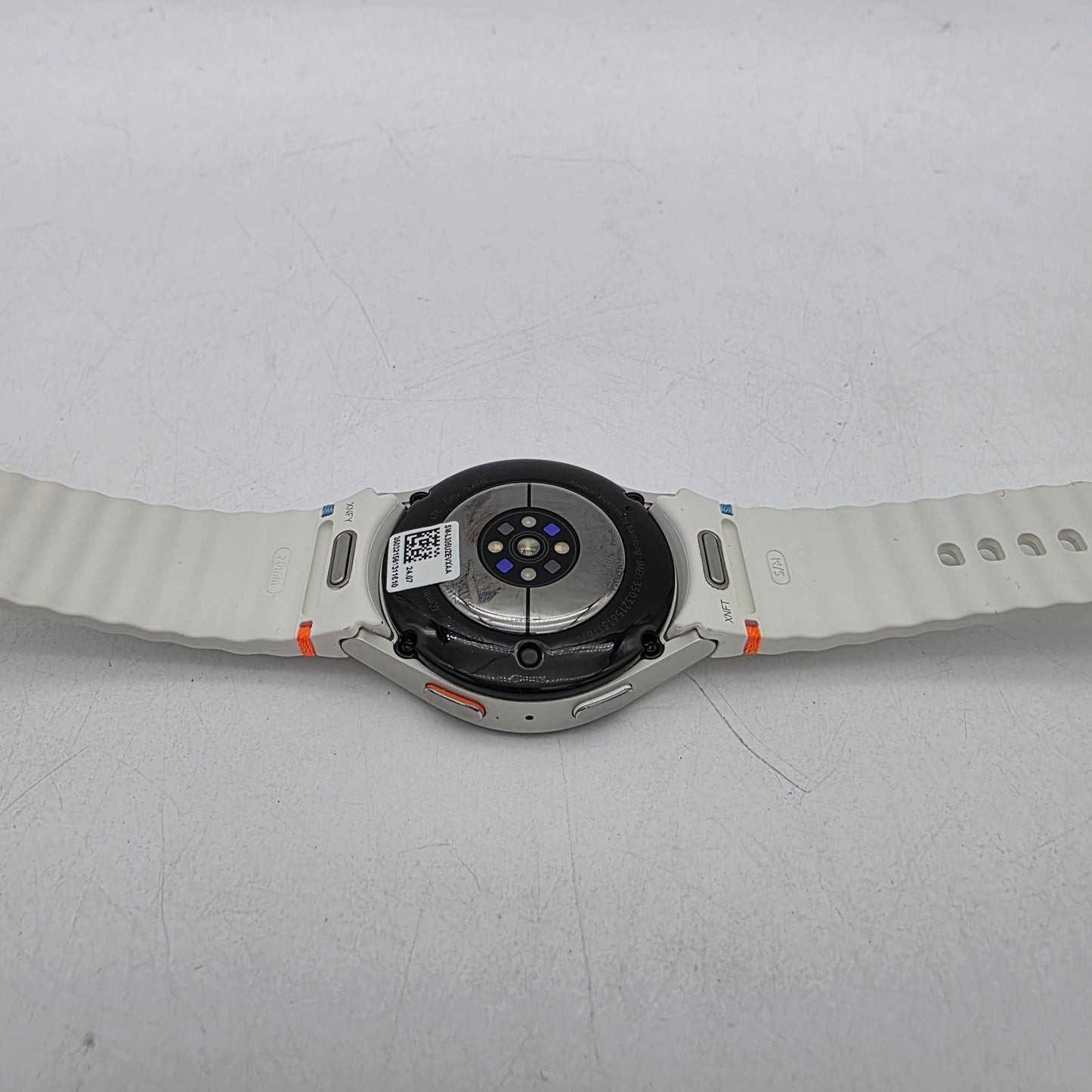 Unlocked Samsung Galaxy Watch7 Aluminum Smartwatch SM-L305U