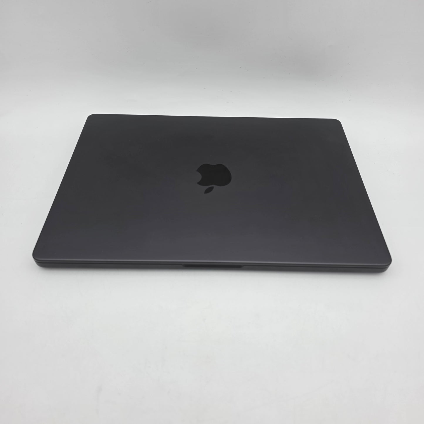 2024 Apple MacBook Air 14" M4 4.5GHz 16GB RAM 512GB SSD MW2U3LL/A