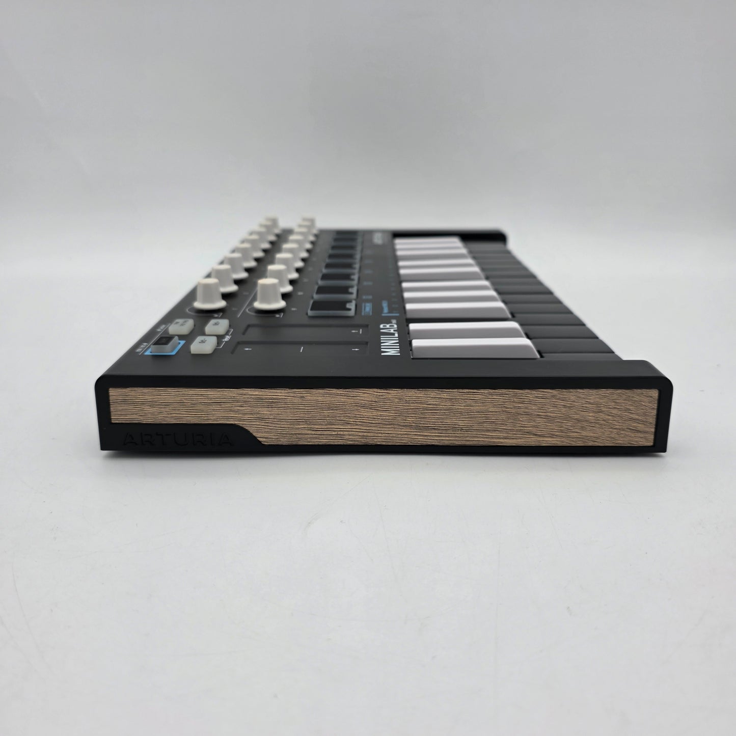 Arturia Minilab Universal Midi Controller MKII