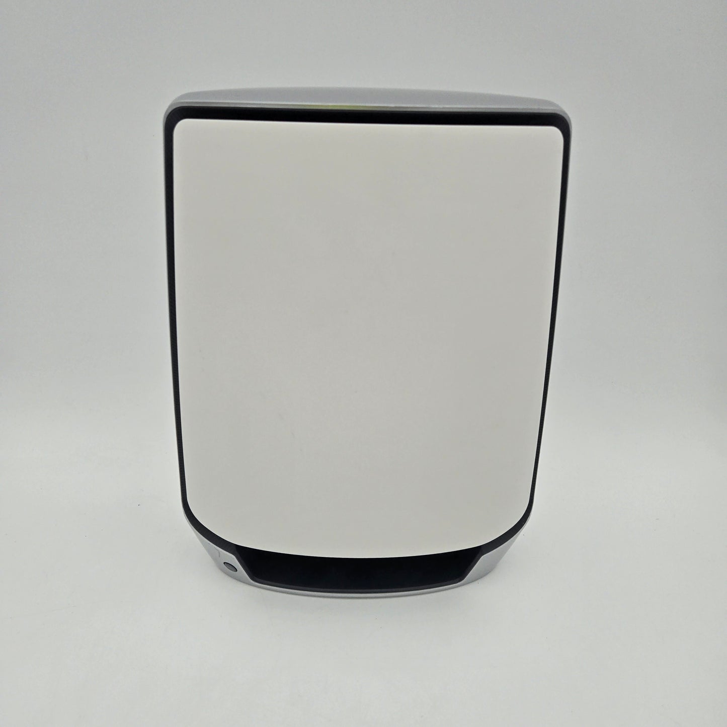 NETGEAR Orbi RBR850 Tri Band RBR850 Mesh WiFi Router W/ Two Satellites