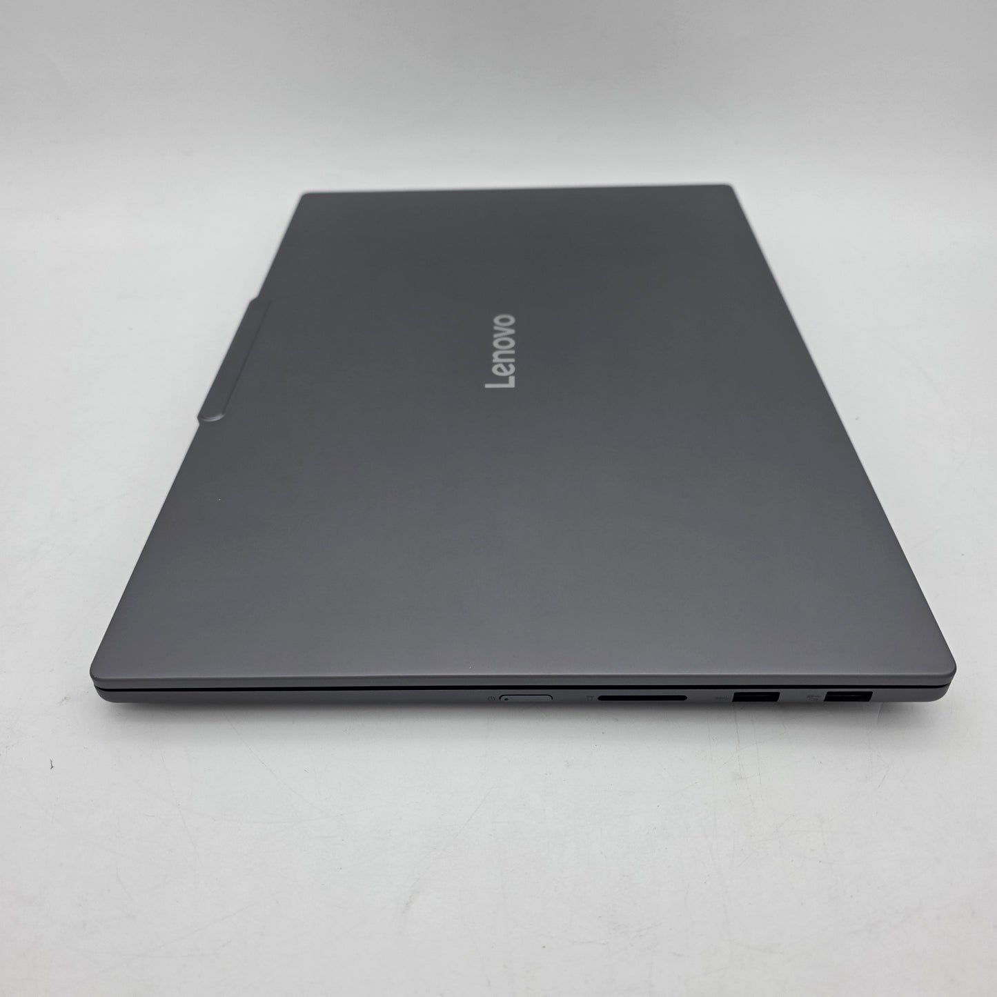Lenovo IdeaPad 5 PRO 16" Core Ultra 9 285H 32GB RAM 1TB SSD GeForce RTX 5050