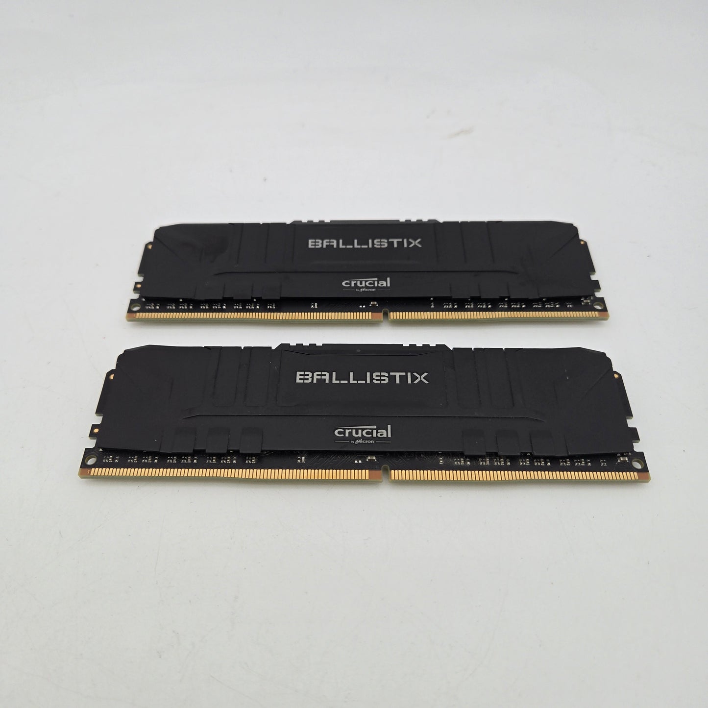 Crucial Ballistix 16GB (2x8GB) RAM DDR4 3200MHz BL8G32C16U4B.M8FE