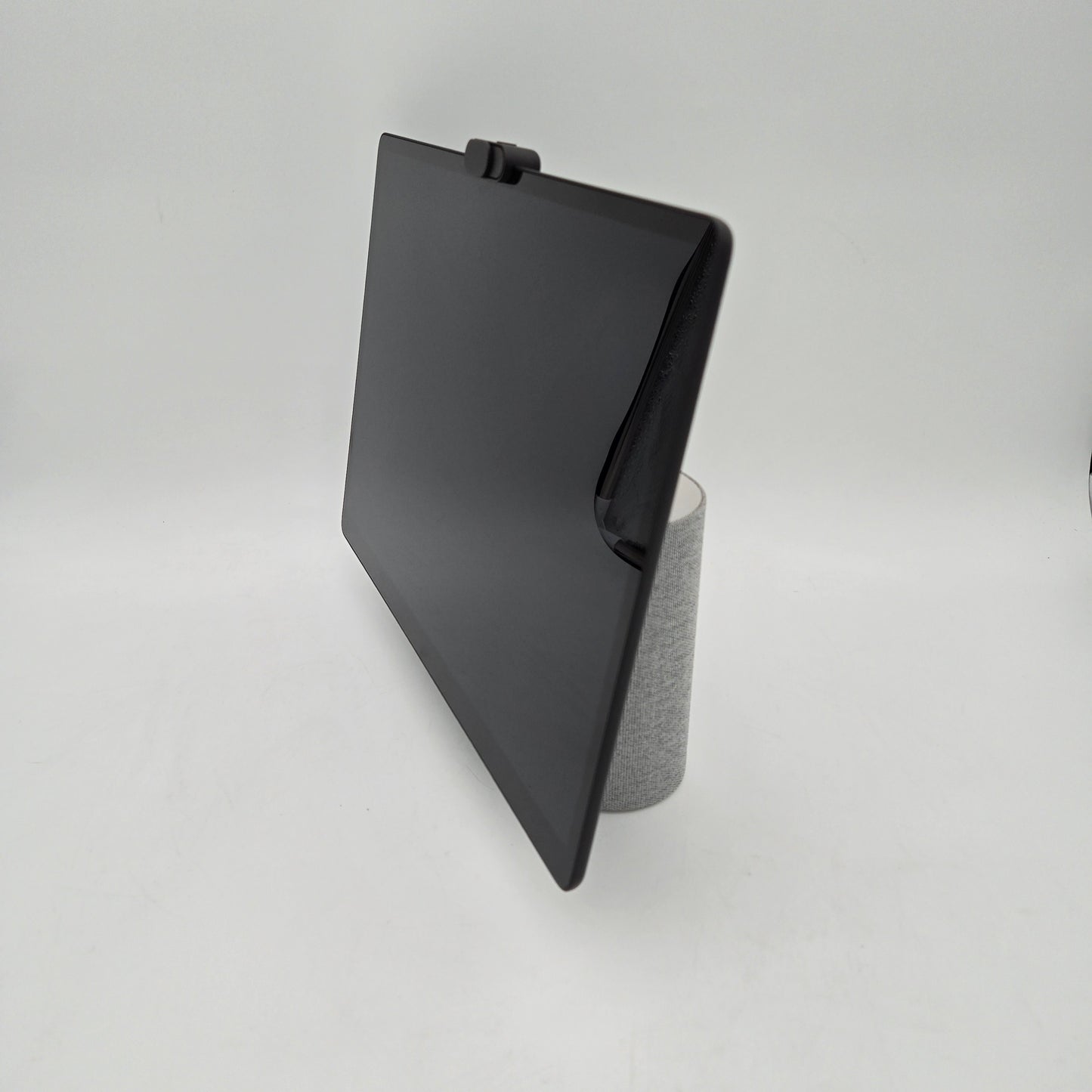 Meta Portal Plus 14" Smart Speaker WT74BL