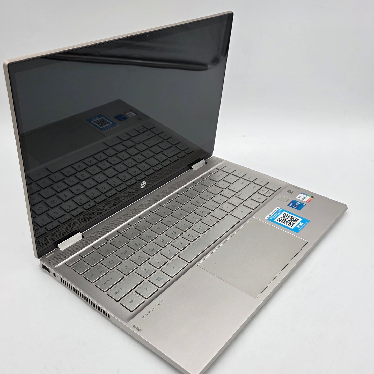 HP Pavilion x360 14-DW1023DX 14" i5-1135G7 2.4GHz 8GB RAM 256GB SSD