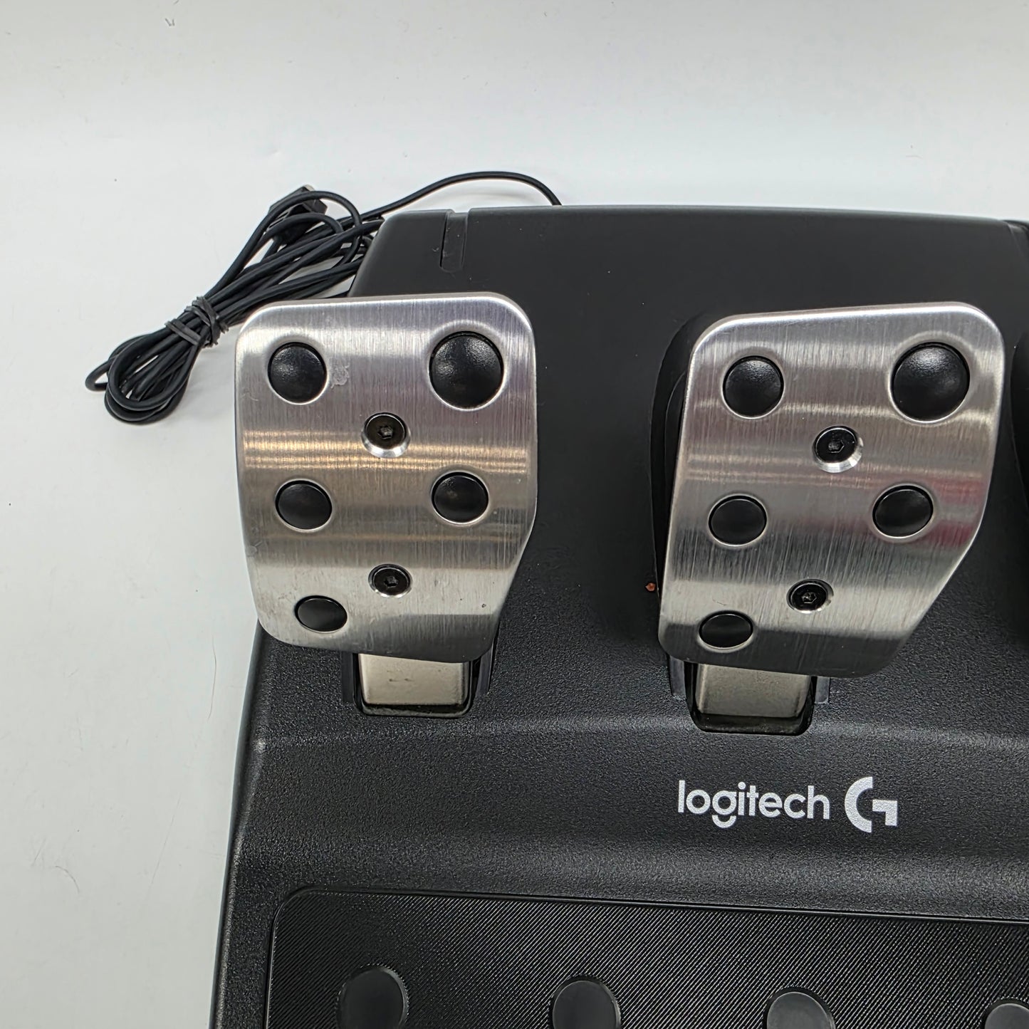 Logitech G920  Racing Wheel and Pedal For Xbox/PC W-U0004