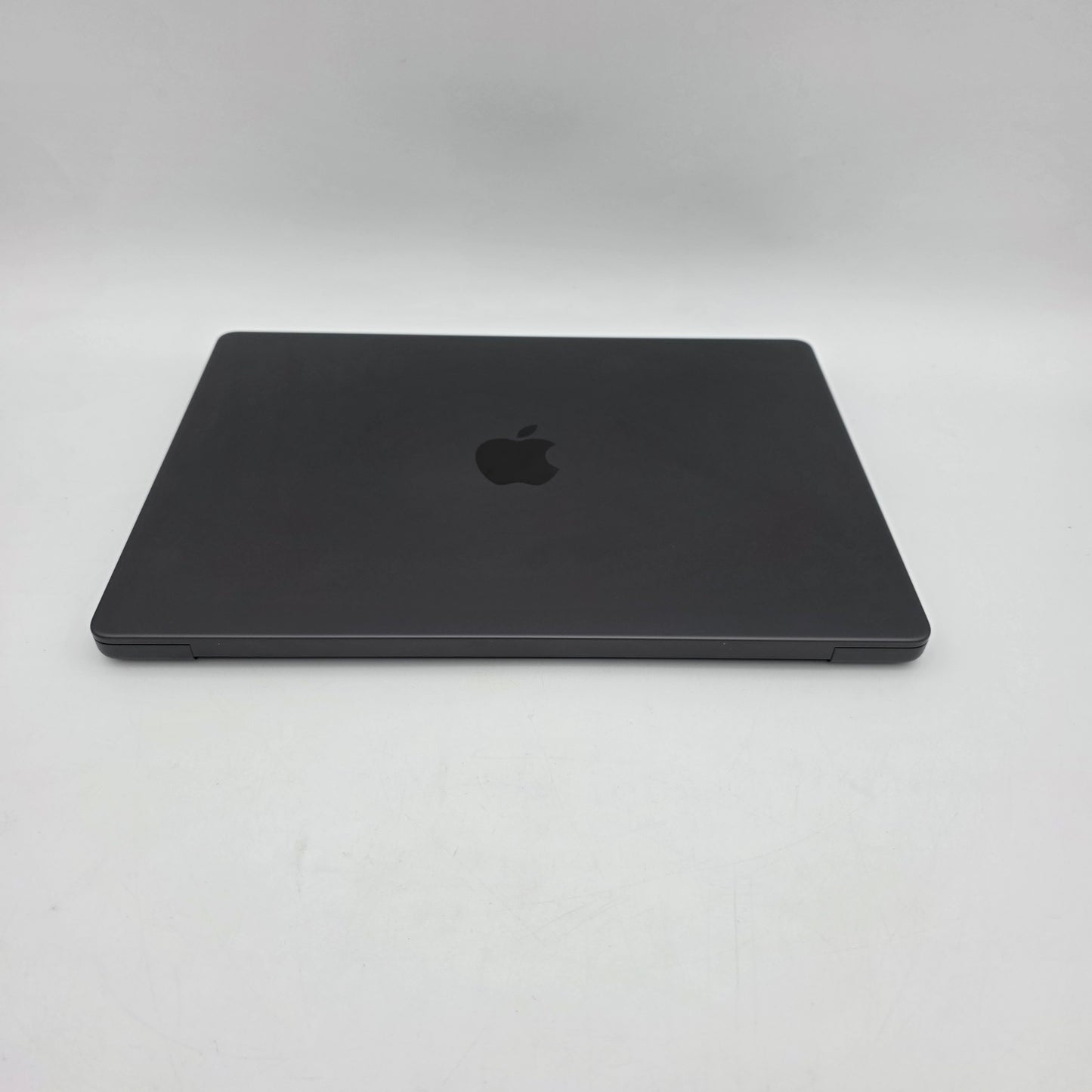 2024 Apple MacBook Air 14" M4 4.5GHz 16GB RAM 512GB SSD MW2U3LL/A