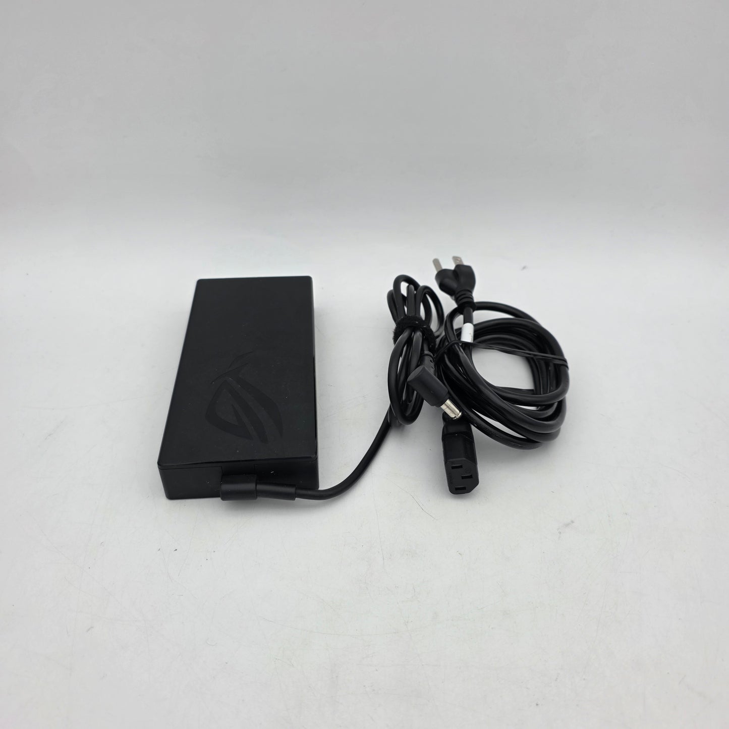 Asus ROG Zephyrus M16 GU603Z 16" i9-12900H 2.5GHz 16GB RAM 1TB SSD