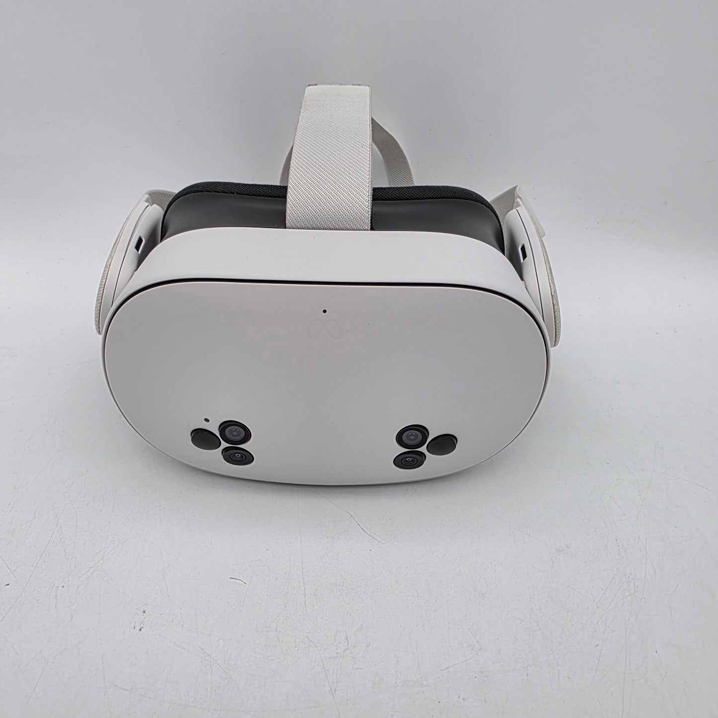 Meta Quest 3S 128GB Standalone All-in-One VR Headset P97