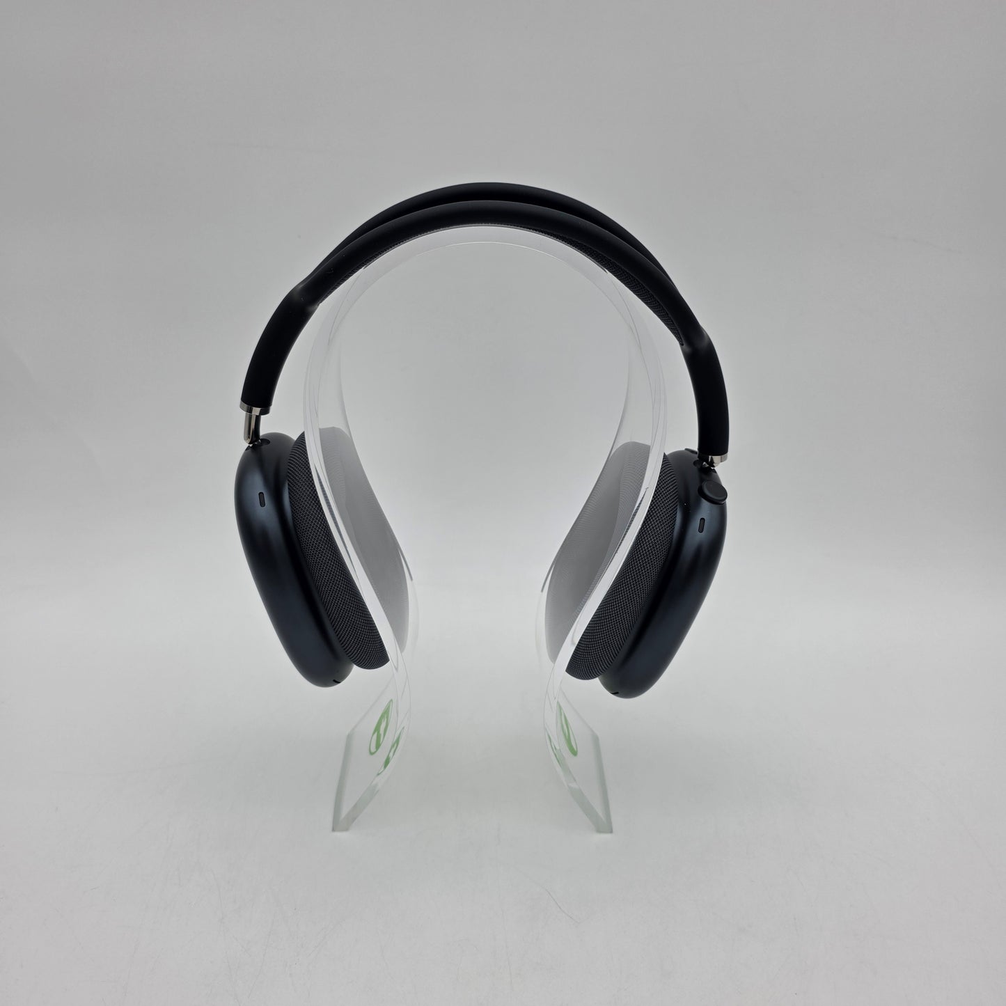 Apple AirPods Max USB-C Wireless Over-Ear Headphones Midnight MWW43AM/A