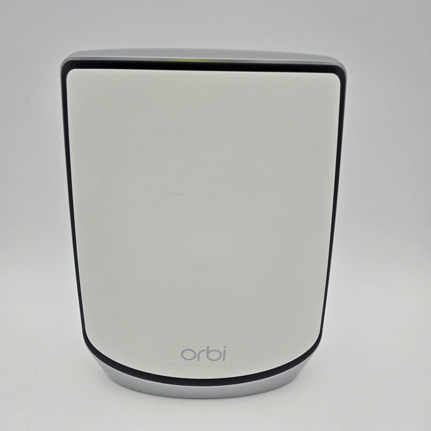 NETGEAR Orbi RBR850 Tri Band RBR850 Mesh WiFi Router W/ Two Satellites