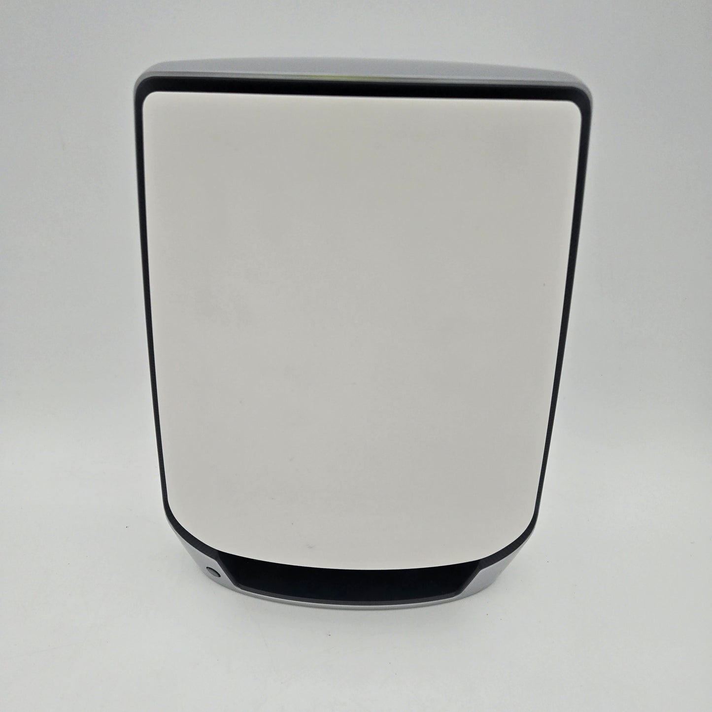 NETGEAR Orbi RBR850 Tri Band RBR850 Mesh WiFi Router W/ Two Satellites