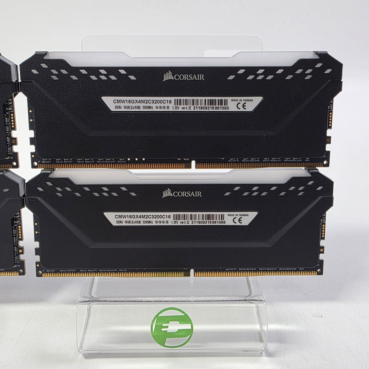 Corsair Vengeance RGB Pro 32GB (4x8GB) RAM DDR4 3200MHz CMW16GX4M2C3200C16
