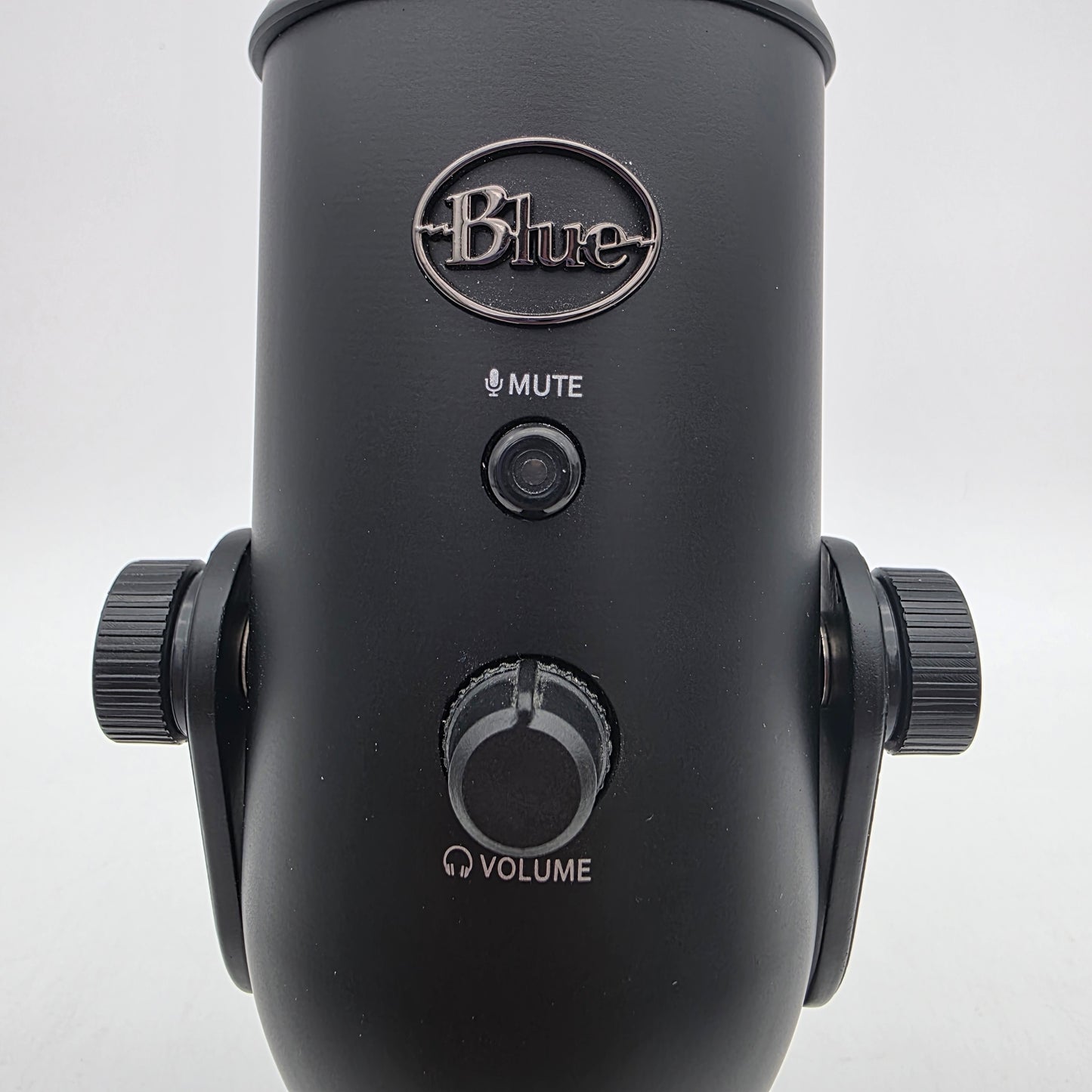 Blue Blue Yeti Blackout Condenser Studio Microphone