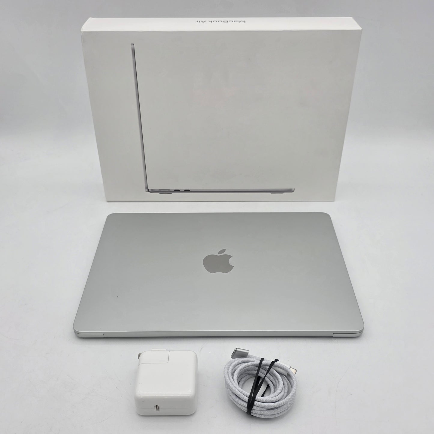 2025 Apple MacBook Air 13.6" M4 8C GPU 4.5GHz 16GB RAM 256GB SSD MW0W3LL/A