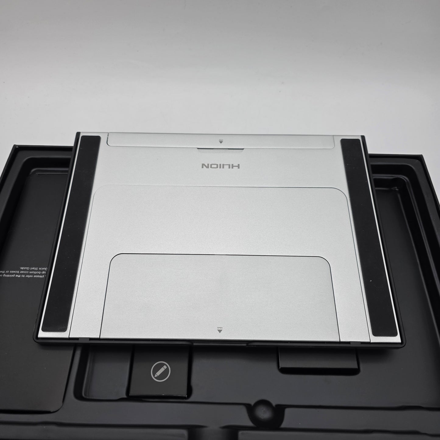HUION KAMVAS PRO 13 2.5K Creative Pen Display GT1302
