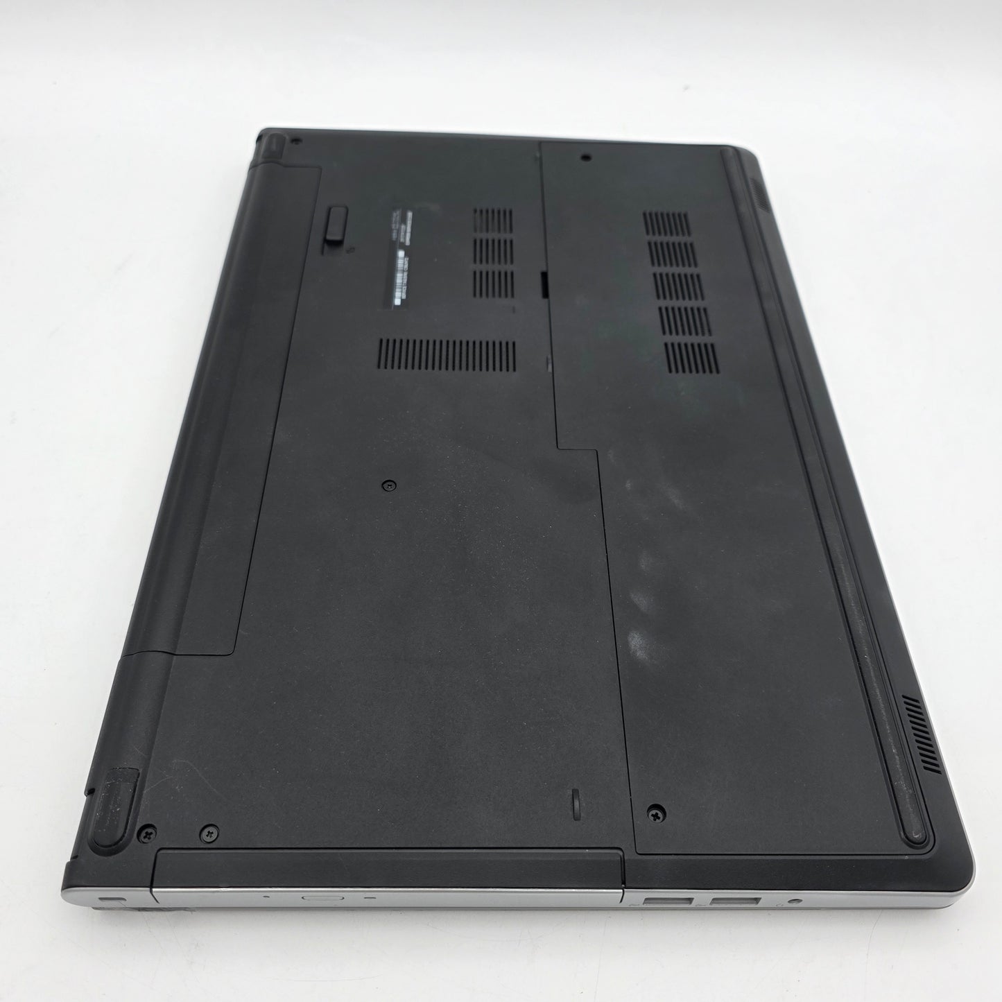 Dell Inspiron 15 5000 15" i5-8250U 2.3GHz 16GB RAM 1TB SSD