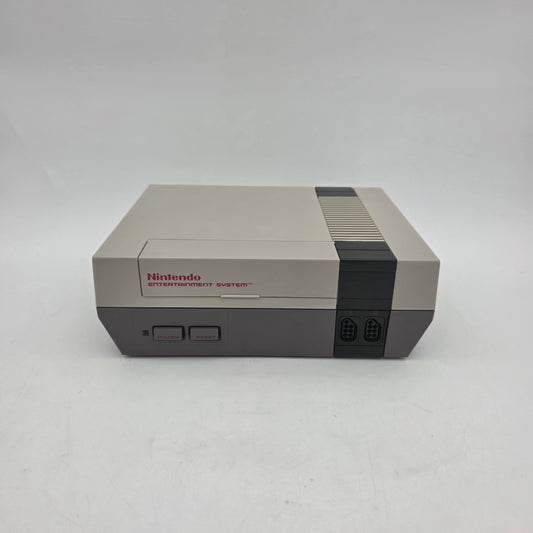 Nintendo Entertainment System NES Video Game Console NES-001 Gray