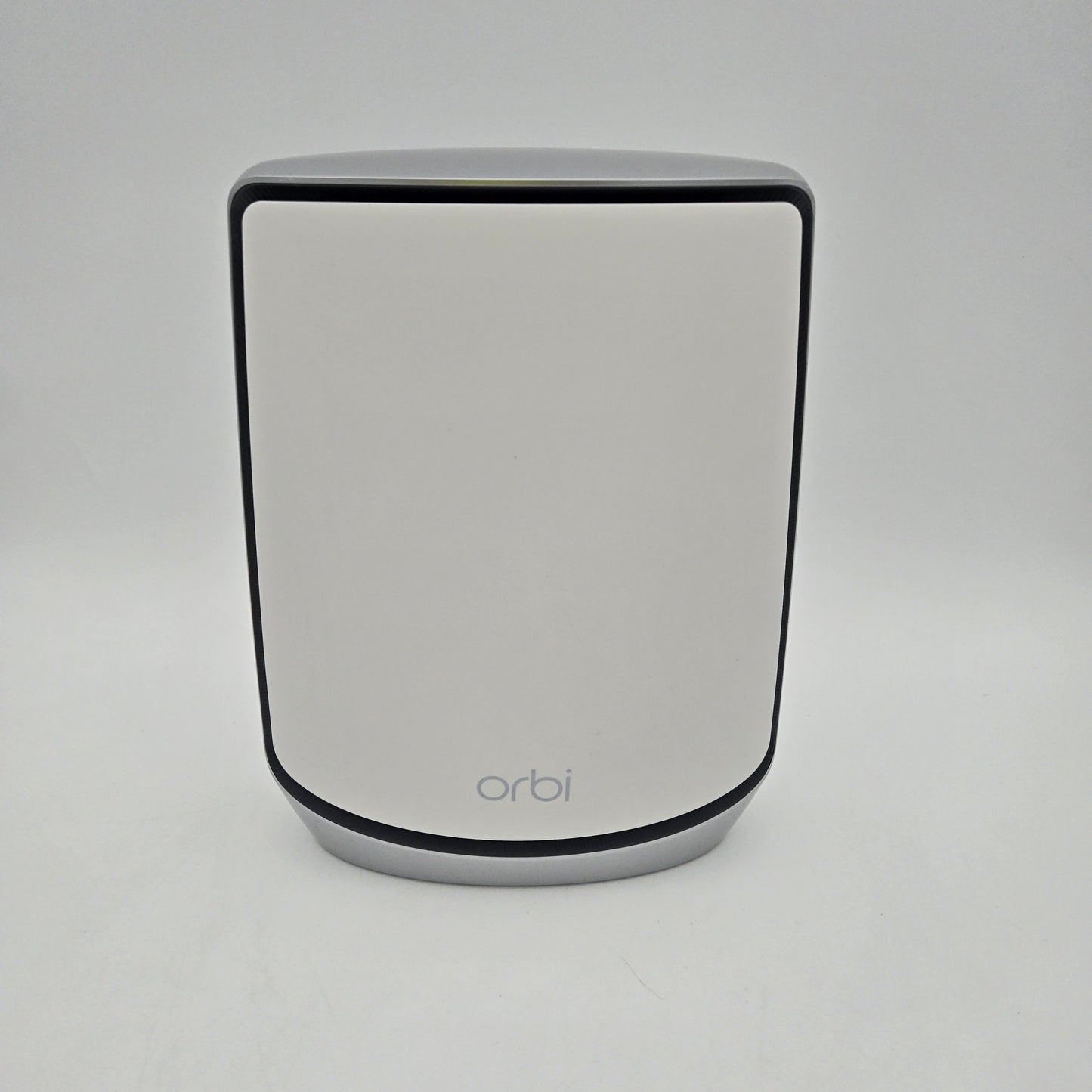 NETGEAR Orbi RBR850 Tri Band RBR850 Mesh WiFi Router W/ Two Satellites