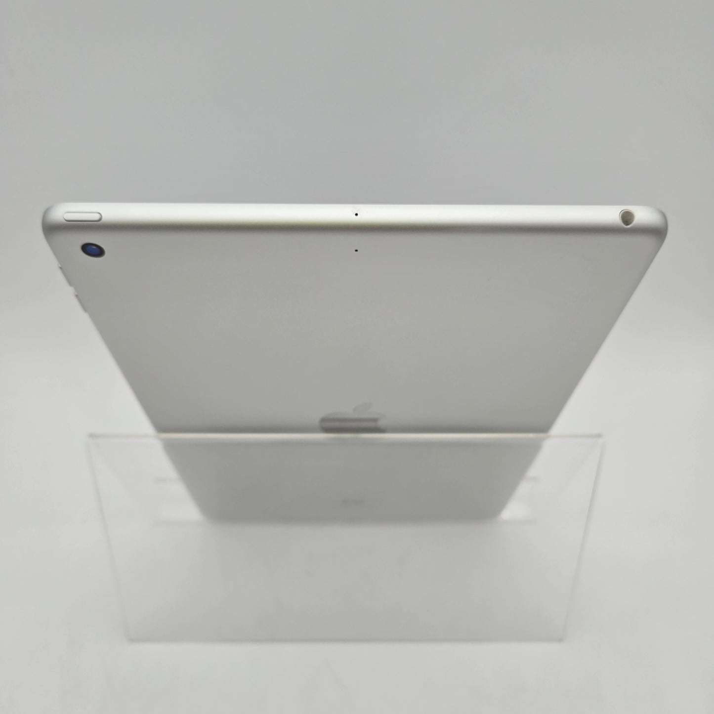 WiFi Only Apple iPad 8th Gen 32GB 17.6.1 Gold A2270