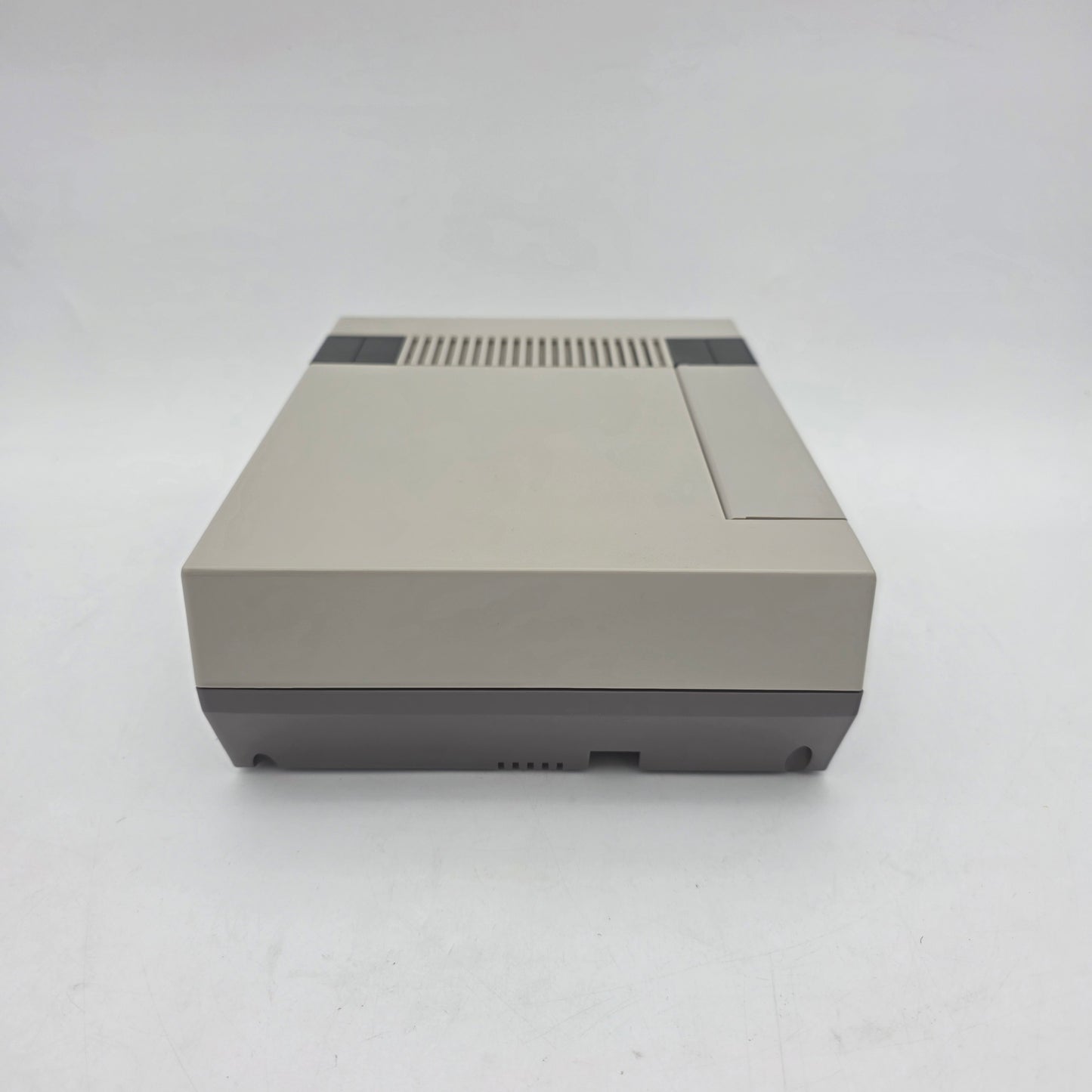 Nintendo Entertainment System NES Video Game Console NES-001 Gray