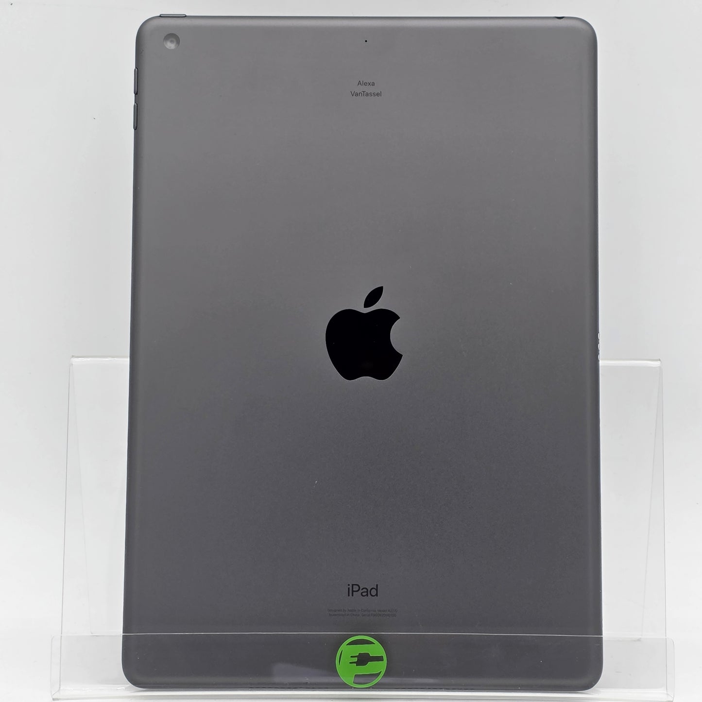 WiFi Only Apple iPad 8th Gen 128GB 18.6.2 Space gray MYLD2LL/A Engraved