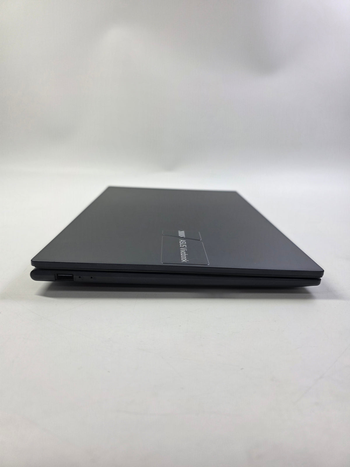 Asus Vivobook 14 X1404VA 13.9 i3-1315U 1.2GHz 8GB RAM 128GB SSD