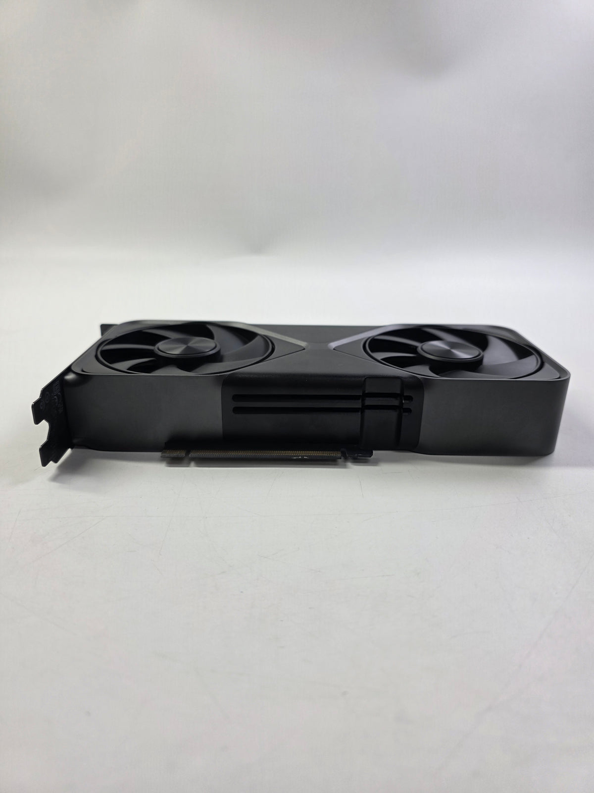 NVIDIA GeForce RTX 5070 Founders Edition FE 12GB GDDR7 Graphics Card