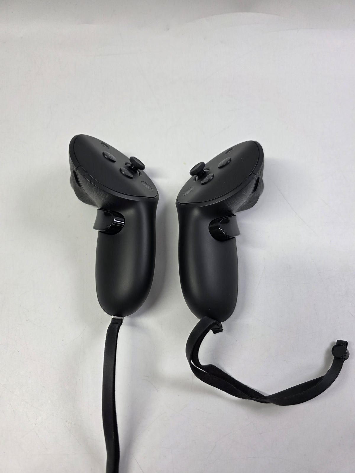 Meta Quest Pro 256GB Standalone All-in-One VR Headset DK94EC