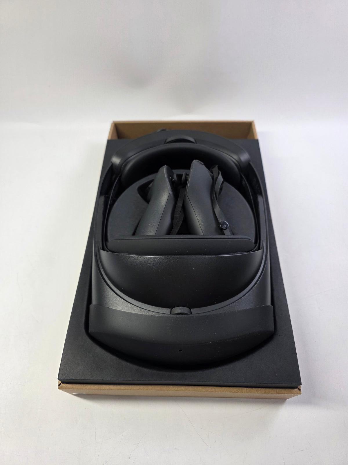 Meta Quest Pro 256GB Standalone All-in-One VR Headset DK94EC