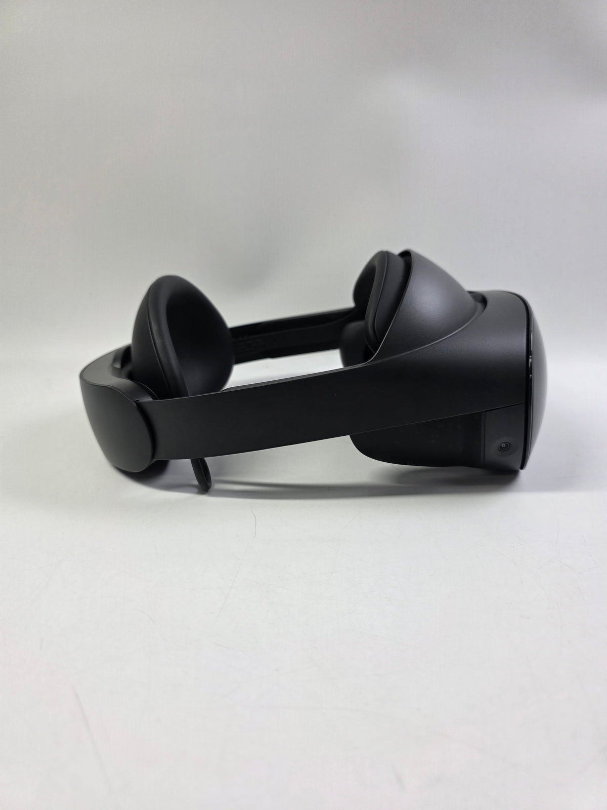 Meta Quest Pro 256GB Standalone All-in-One VR Headset DK94EC