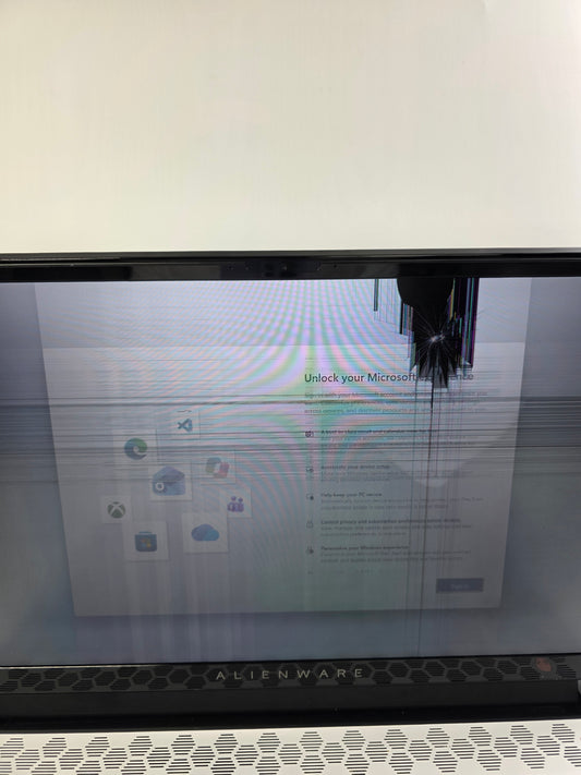 Broken Alienware M17 R3 i7-10750H 2.6GHz 16GB RAM 256GB SSD GeForce RTX 2070