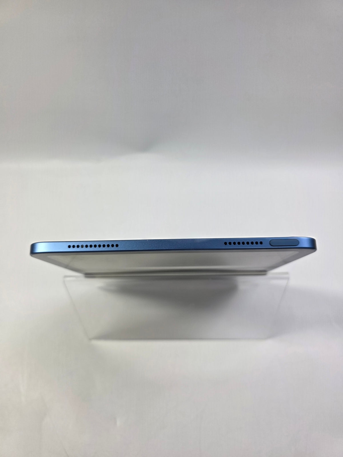 WiFi Only Apple iPad 11" (A16) 128GB Blue MD4A4LL/A
