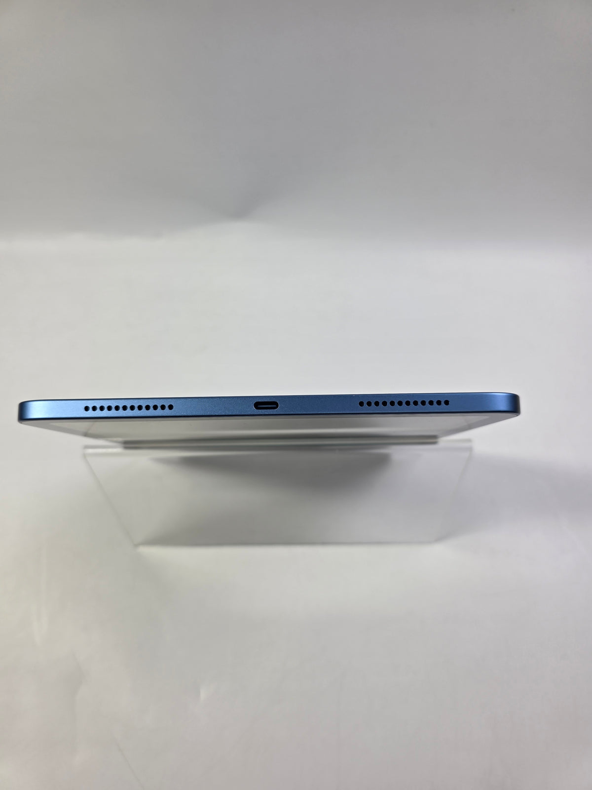WiFi Only Apple iPad 11" (A16) 128GB Blue MD4A4LL/A