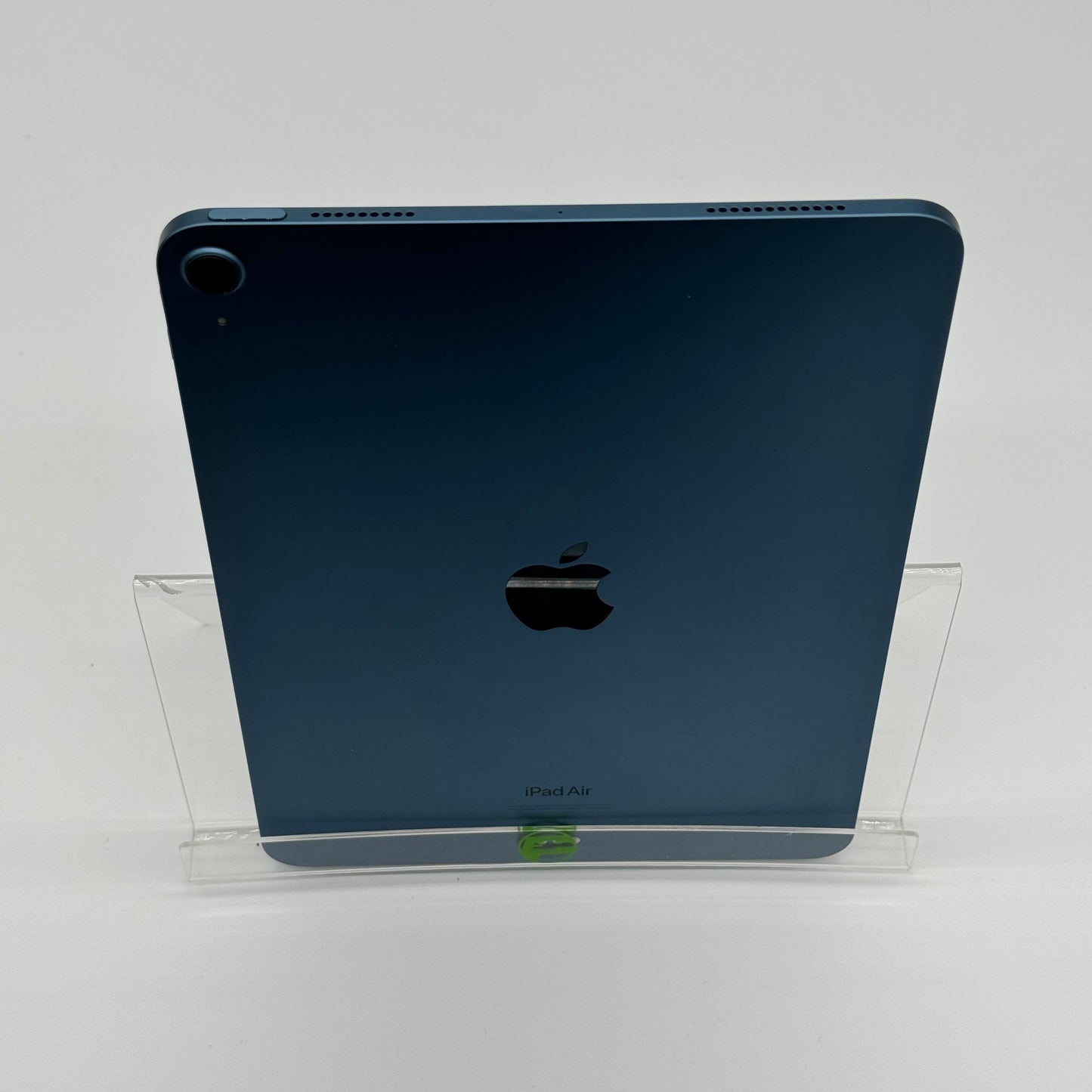 WiFi Only Apple iPad Air 5th Gen 64GB 17.4.1 Blue MM9E3PP/A