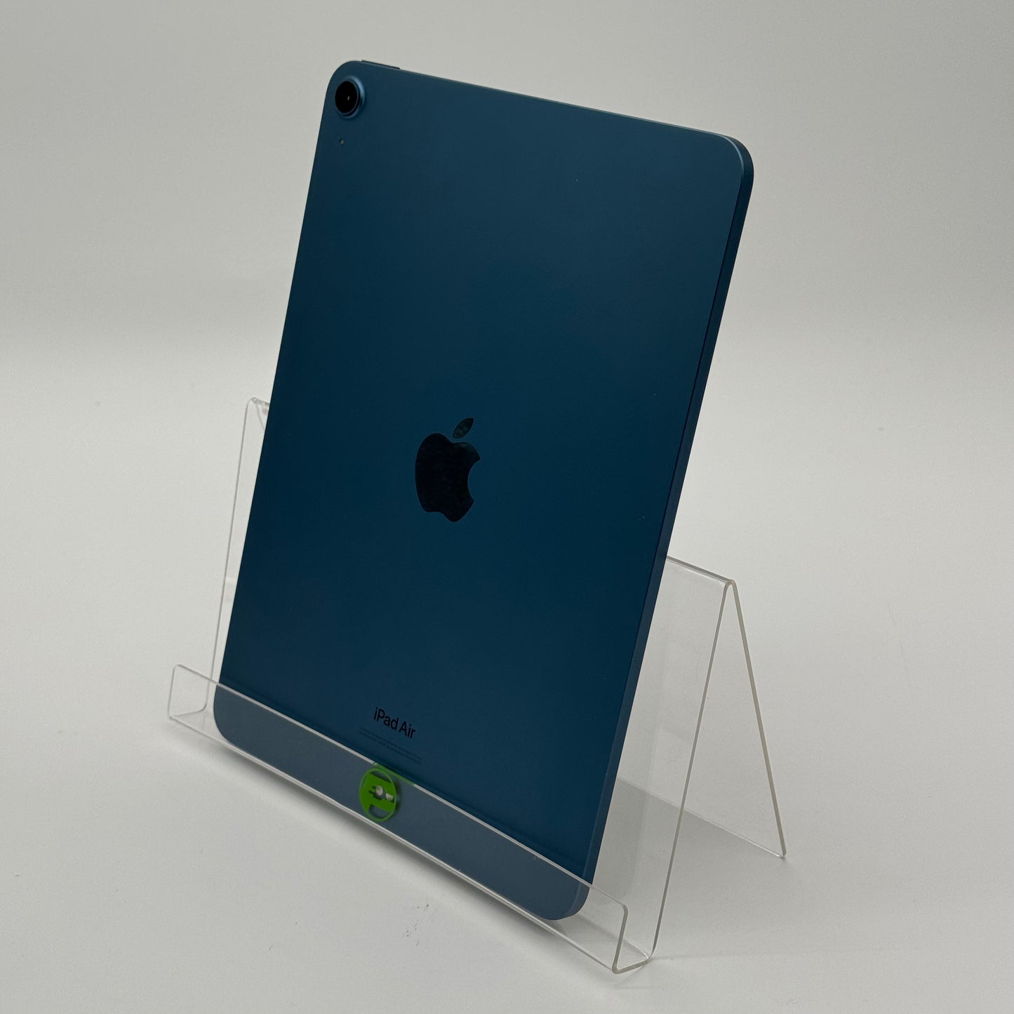WiFi Only Apple iPad Air 5th Gen 64GB 17.4.1 Blue MM9E3PP/A