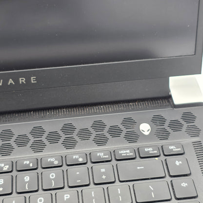 Alienware X15 R1 15.6" i9-11900H 2.5GHz 32GB RAM 2TB SSD GeForce RTX 3080