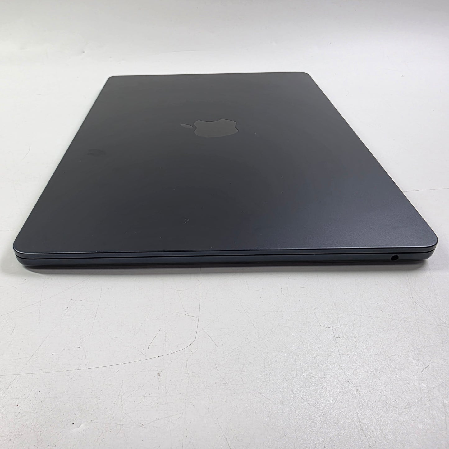 2022 Apple MacBook Air 13.6" M2 10C GPU 3.5GHz 16GB RAM 256GB SSD A2681