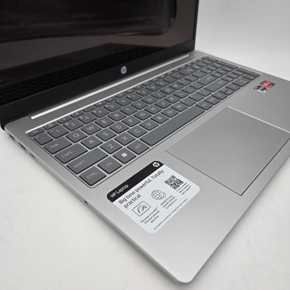 HP Laptop 15-FC0025DX 15" AMD Ryzen 5 7520U 2.8GHz 8GB RAM 512GB SSD