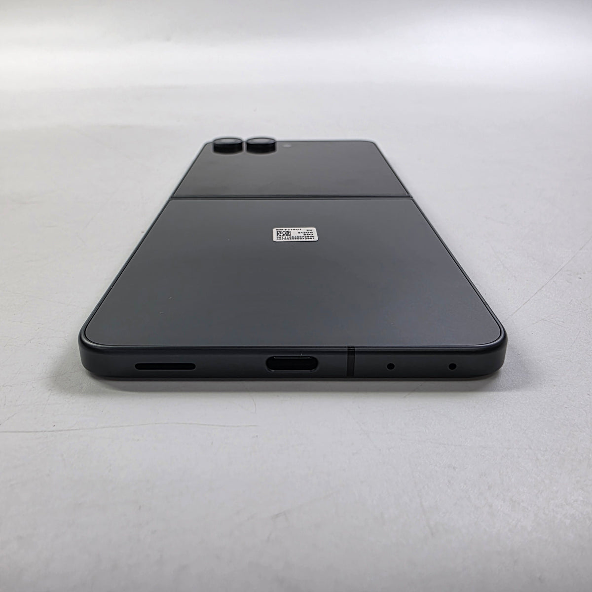 Factory Unlocked Samsung Galaxy Z Flip8 12GB RAM 512GB SM-F776U1 Graphite