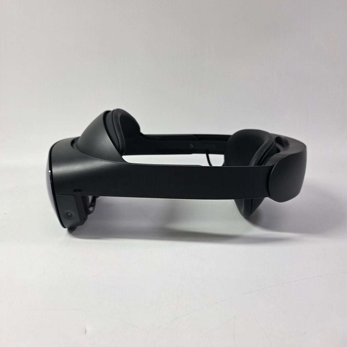 Meta Quest Pro 256GB Standalone All-in-One VR Headset DK94EC