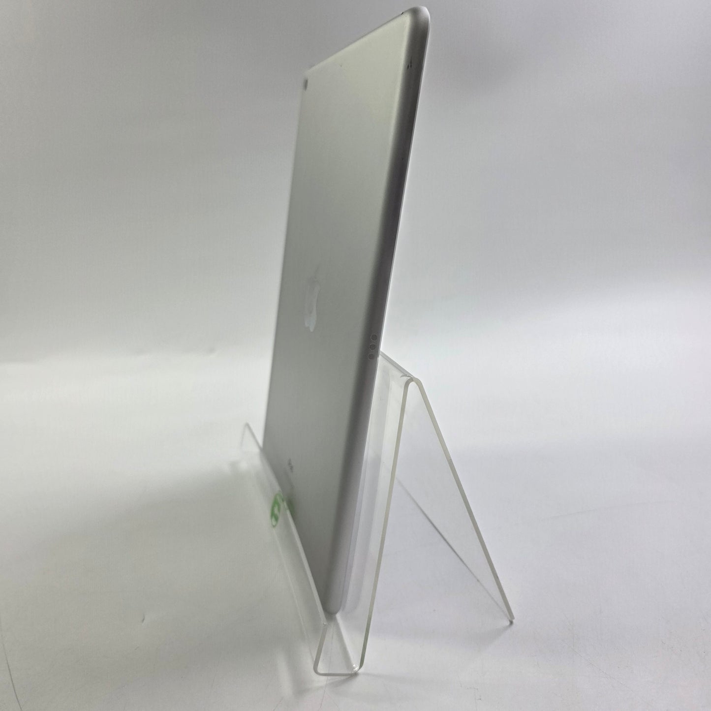 WiFi Only Apple iPad 9th Gen 64GB Silver MK2L3LL/A
