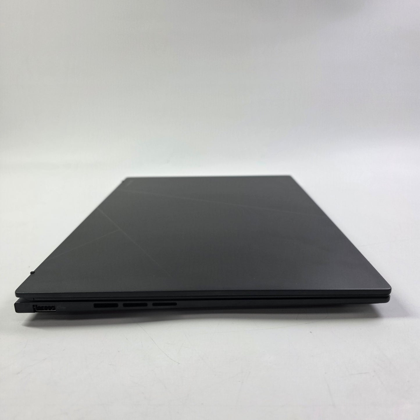 Asus Zenbook 14 UM3406G 14" ryzen AI 7 445  2.0GHz 16GB RAM 1TB SSD