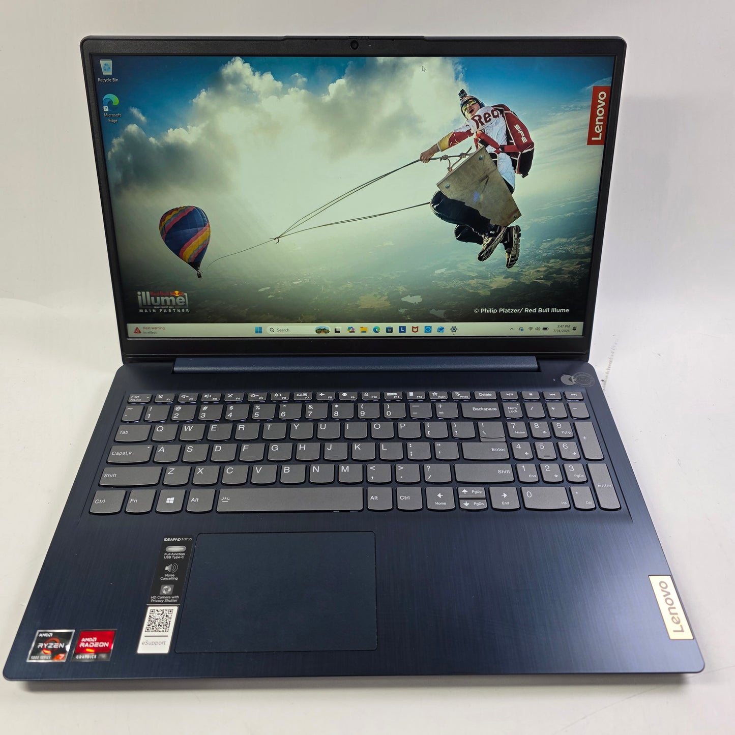 Lenovo IdeaPad 3 15ABA7 15.6" Ryzen 7 5825U 2.0GHz 12GB RAM 512GB SSD